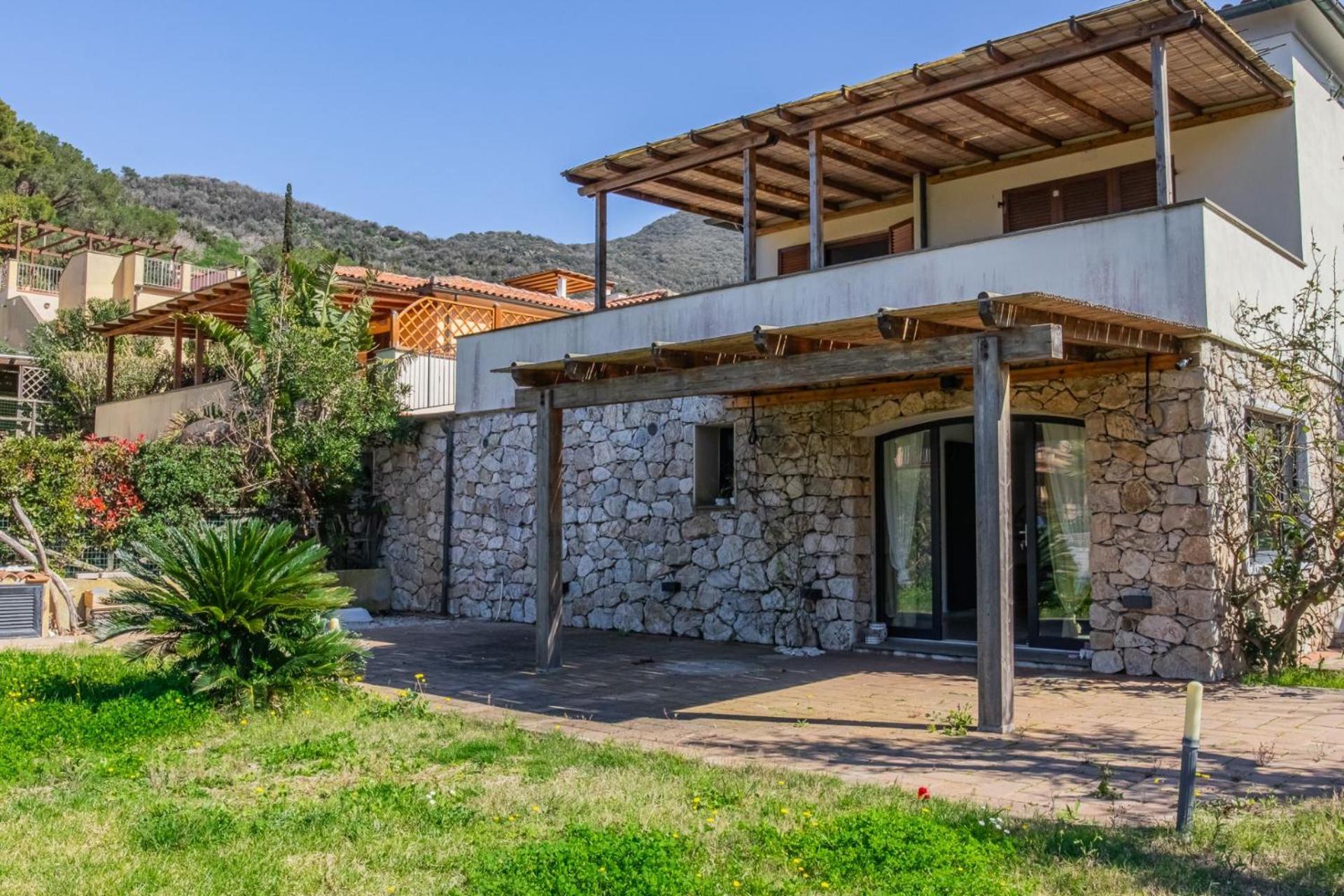 Villa Acquasalata Nisporto Exteriör bild