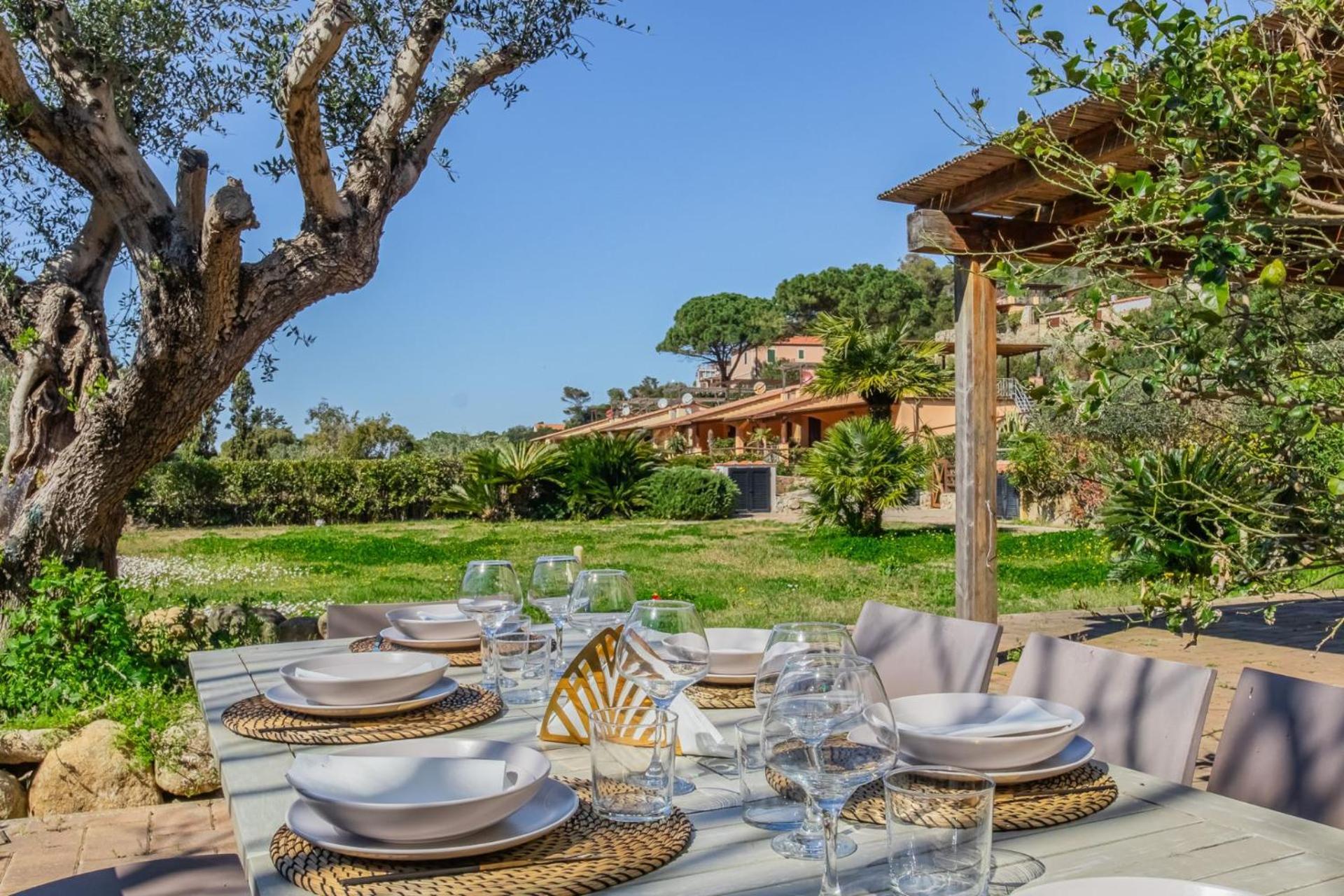 Villa Acquasalata Nisporto Exteriör bild
